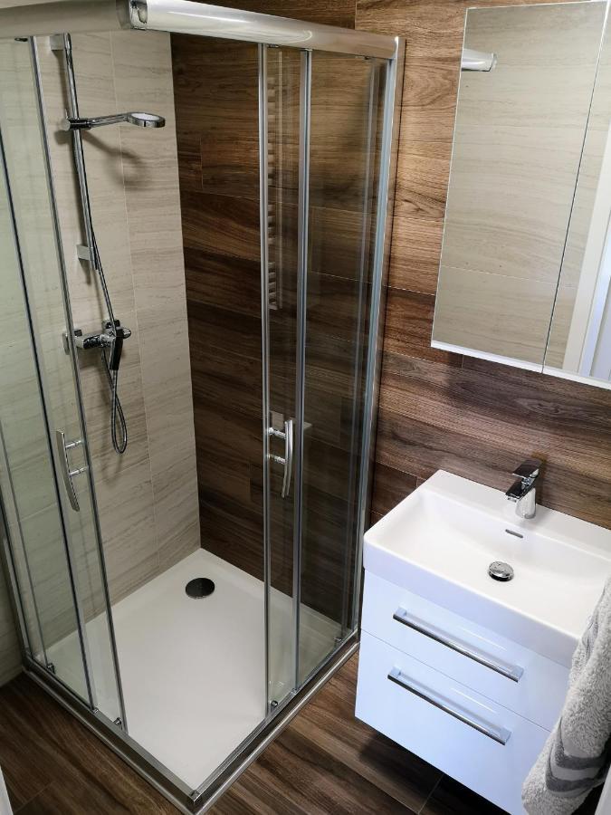 U Kralika, Apartman E, 50M Od Lanovky A Bobove Drahy, Parkovani Zdarma Dolní Morava المظهر الخارجي الصورة